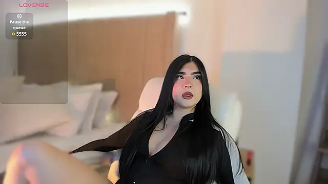 Sweety Nicole  online show from 06/30/26, 05:30