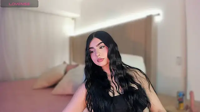 Sweety Nicole  online show from 07/01/26, 03:52