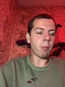 Snapshot of sal0mka chatting on 10/27/25, 08:24 sal0mka online show from 10/27/25, 08:24