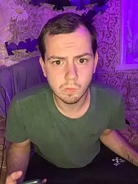 Snapshot of sal0mka chatting on 11/06/25, 09:37 sal0mka online show from 11/06/25, 09:37