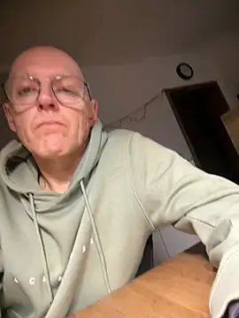 Walli1870 online show from 01/15/26, 08:01