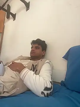 Noam7080z online show from 02/04/26, 11:27