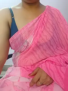 Snapshot of roshni_agrawal0 chatting on 05/06/26, 05:35 roshni agrawal0 online show from 05/06/26, 05:35