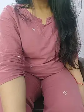 Snapshot of roshni_agrawal0 chatting on 05/09/26, 06:07 roshni agrawal0 online show from 05/09/26, 06:07