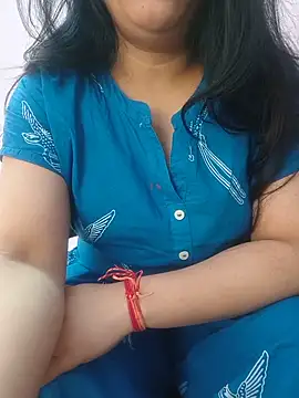 Snapshot of roshni_agrawal0 chatting on 05/30/26, 09:06 roshni agrawal0 online show from 05/30/26, 09:06