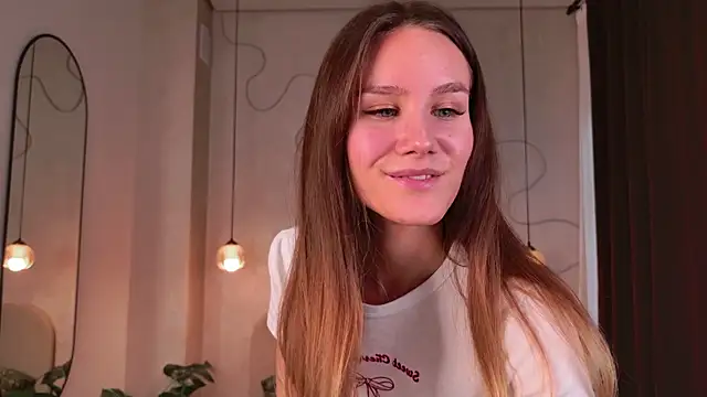 Snapshot of _Clare_Florence_ chatting on 10/04/25, 01:42  Clare Florence  online show from 10/04/25, 01:42