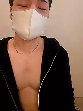 kqitooo online show from 04/11/26, 03:33