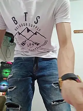 Ethanho0t online show from 12/02/25, 12:21