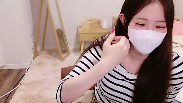 Snapshot of MOEMOE-Q chatting on 09/09/25, 04:50 MOEMOE-Q online show from 09/09/25, 04:50