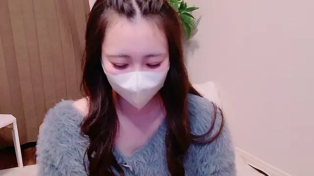 Snapshot of MOEMOE-Q chatting on 10/07/25, 02:58 MOEMOE-Q online show from 10/07/25, 02:58