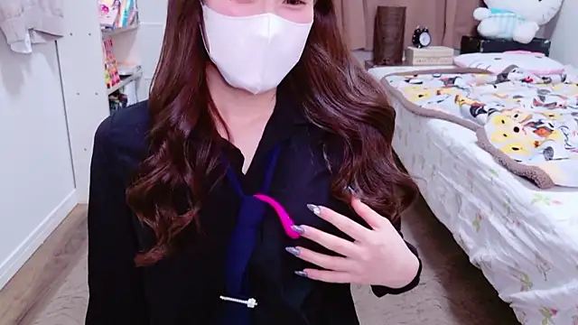 Snapshot of MOEMOE-Q chatting on 11/30/25, 04:55 MOEMOE-Q online show from 11/30/25, 04:55