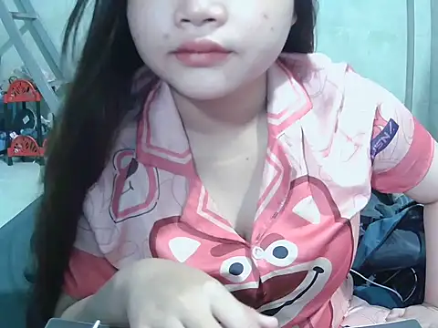 Snapshot of Lily3322 chatting on 02/22/26, 11:03 Lily3322 online show from 02/22/26, 11:03