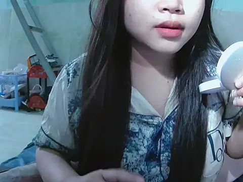 Snapshot of Lily3322 chatting on 03/18/26, 06:44 Lily3322 online show from 03/18/26, 06:44