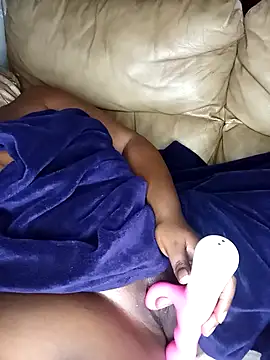 Sweet HoneyPot1 online show from 04/12/26, 12:15