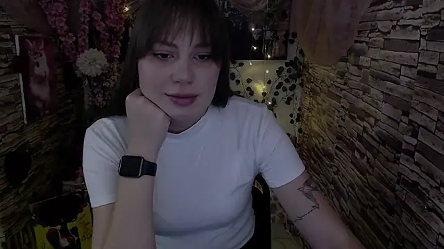 Amanda Bright  online show from 10/27/25, 07:56