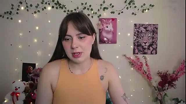 Snapshot of Amanda_Bright_ chatting on 06/07/26, 09:13 Amanda Bright online show from 06/07/26, 09:13