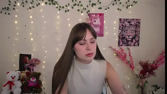 Snapshot of Amanda_Bright_ chatting on 07/10/26, 11:02 Amanda Bright online show from 07/10/26, 11:02