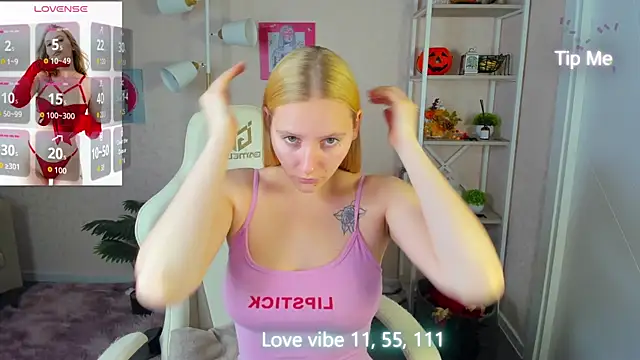 Anna Chelsea online show from 11/28/25, 12:35