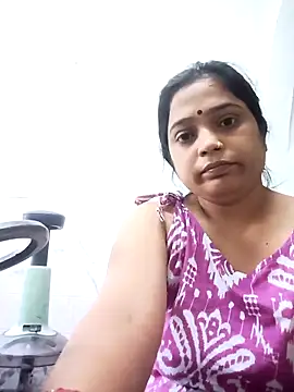 Trisha 71 online show from 10/08/25, 02:42