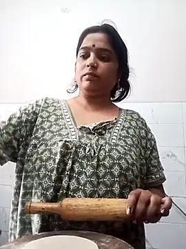 Trisha 71 online show from 10/30/25, 04:25