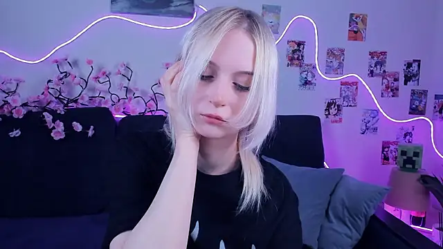 Megan--chan online show from 01/17/26, 05:49