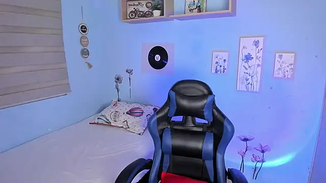 Nicky lucy m online show from 01/11/26, 03:22