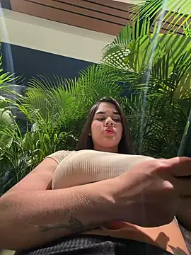 BellaLeclair online show from 03/10/26, 11:43