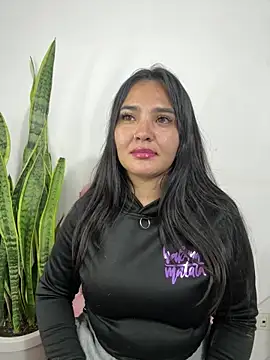 meli  brown online show from 05/19/26, 01:56