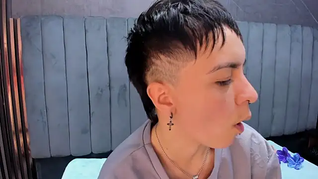  Hannah Hot online show from 02/03/26, 06:40