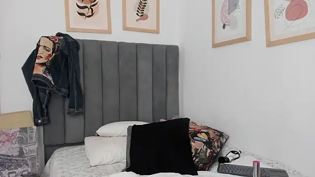 Snapshot of Alice_Dickinssonn chatting on 01/07/26, 08:55 Alice Dickinssonn online show from 01/07/26, 08:55