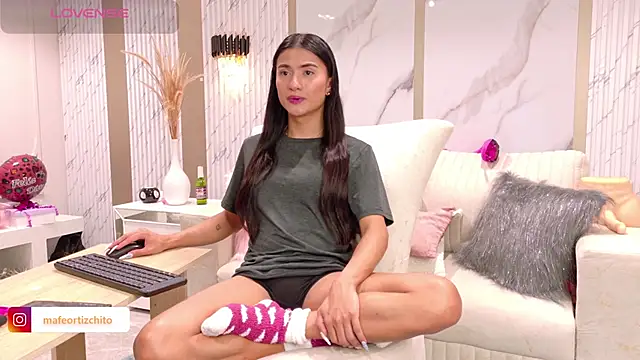 Snapshot of Sweet_Mafe chatting on 09/22/25, 08:00 Sweet Mafe online show from 09/22/25, 08:00