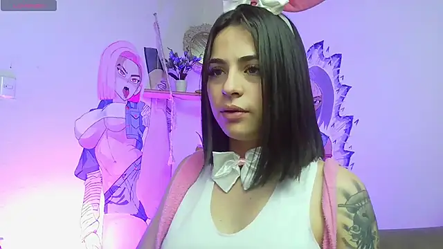 Snapshot of sofi_lara28 chatting on 10/27/25, 11:36 sofi lara28 online show from 10/27/25, 11:36