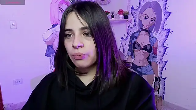 Snapshot of sofi_lara28 chatting on 12/14/25, 02:22 sofi lara28 online show from 12/14/25, 02:22