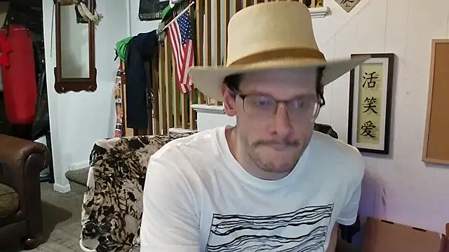 MasterDaddyCool online show from 10/08/25, 09:07