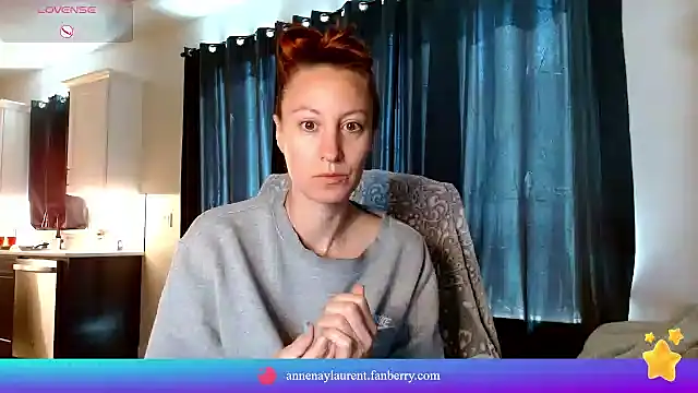 Snapshot of AnneNay chatting on 06/24/26, 05:01 AnneNay online show from 06/24/26, 05:01