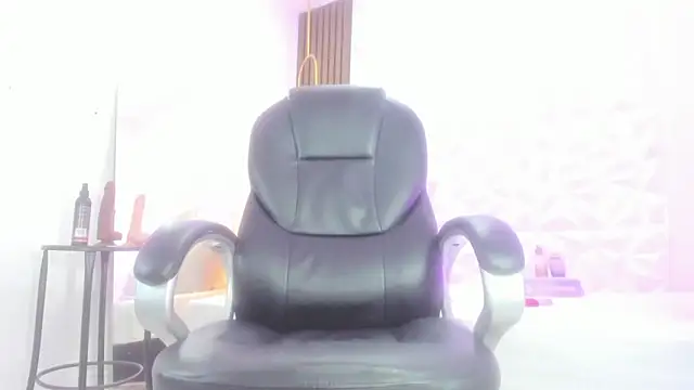 Snapshot of Ricky_Owens1 chatting on 10/11/25, 01:20 Ricky Owens1 online show from 10/11/25, 01:20