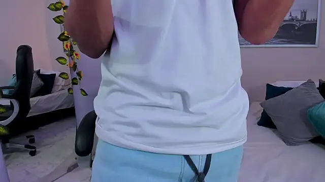 Snapshot of Ricky_Owens1 chatting on 11/08/25, 09:13 Ricky Owens1 online show from 11/08/25, 09:13