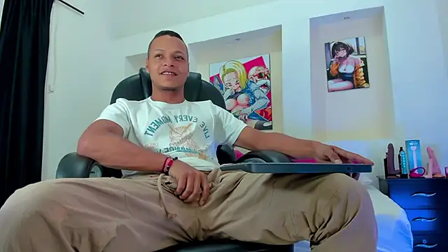 Snapshot of Ricky_Owens1 chatting on 12/15/25, 07:29 Ricky Owens1 online show from 12/15/25, 07:29