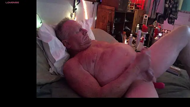 Pussyeat2please online show from 01/09/26, 10:51