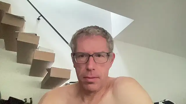 Snapshot of choupipat1 chatting on 09/10/25, 06:02 choupipat1 online show from 09/10/25, 06:02