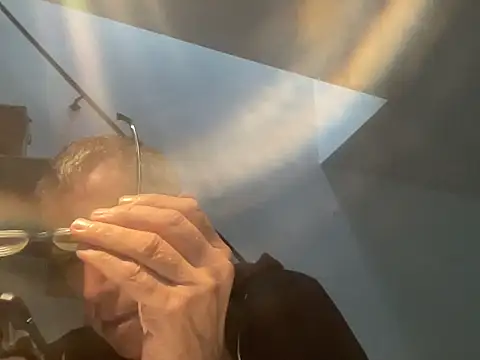 Snapshot of choupipat1 chatting on 09/30/25, 06:18 choupipat1 online show from 09/30/25, 06:18