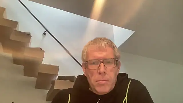 choupipat1 online show from 02/14/26, 10:01