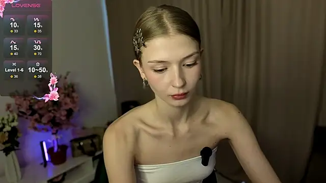 holylisssa online show from 11/05/25, 10:26