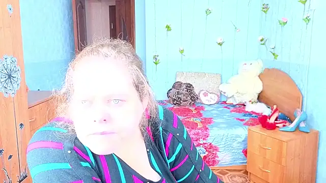 Audrey Aura online show from 10/19/25, 05:41