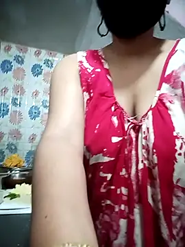 Snapshot of Priyajaanbaby chatting on 11/07/25, 06:02 Priyajaanbaby online show from 11/07/25, 06:02