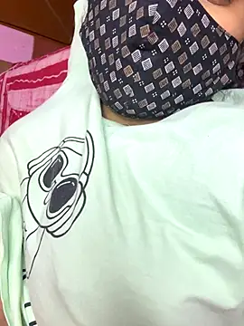 Snapshot of Priyajaanbaby chatting on 11/29/25, 05:10 Priyajaanbaby online show from 11/29/25, 05:10