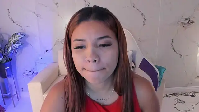 Snapshot of scarlett_enjoy1 chatting on 09/20/25, 03:02 scarlett enjoy1 online show from 09/20/25, 03:02