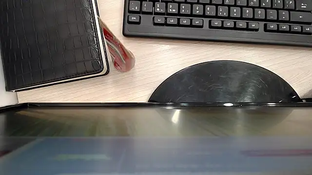 Snapshot of muriel_elvin chatting on 12/05/25, 08:12 muriel elvin online show from 12/05/25, 08:12