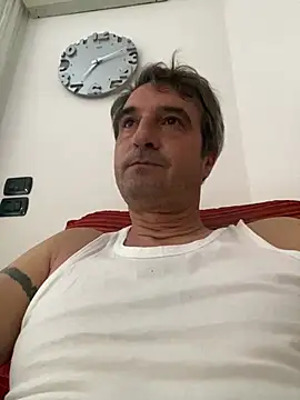 Snapshot of sasatimido chatting on 07/10/26, 05:12 sasatimido online show from 07/10/26, 05:12