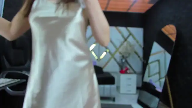 paula miler1 online show from 04/10/26, 03:39